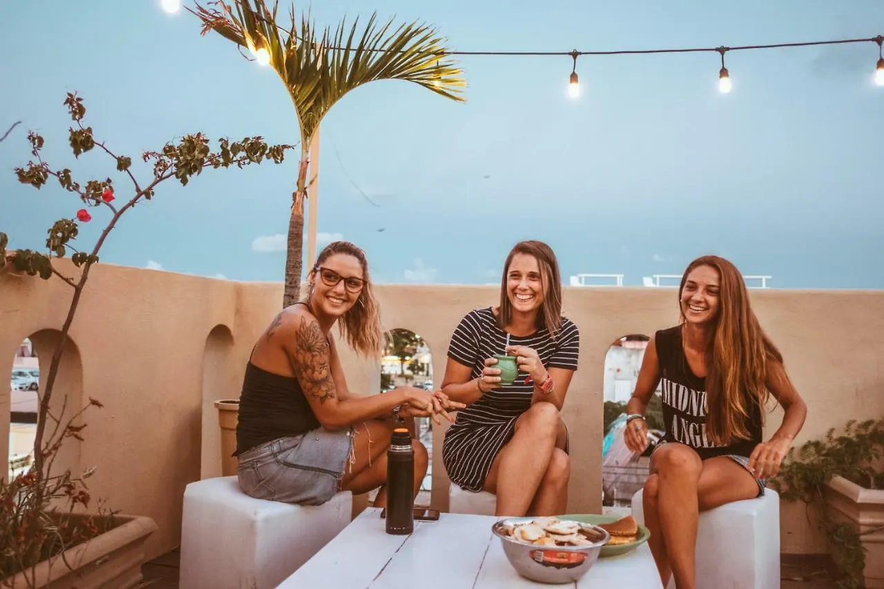 פלאייה דל כרמן Tequilita Hostel & Suites